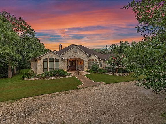 3rd image of 6255 Los Robles Dr
