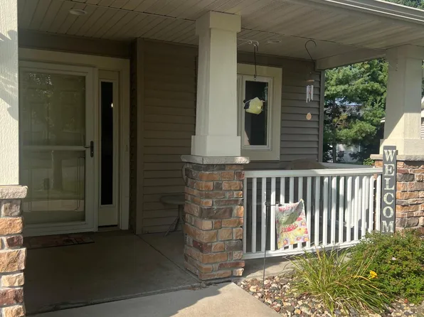 423 Cassandra Dr #28, New Richmond, WI 54017