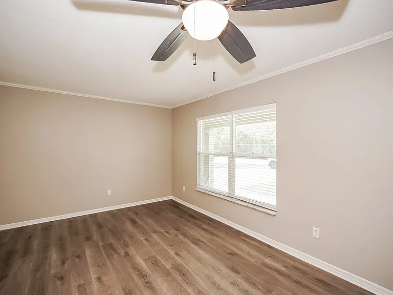 8277 Chesebro Ave — Photo 12