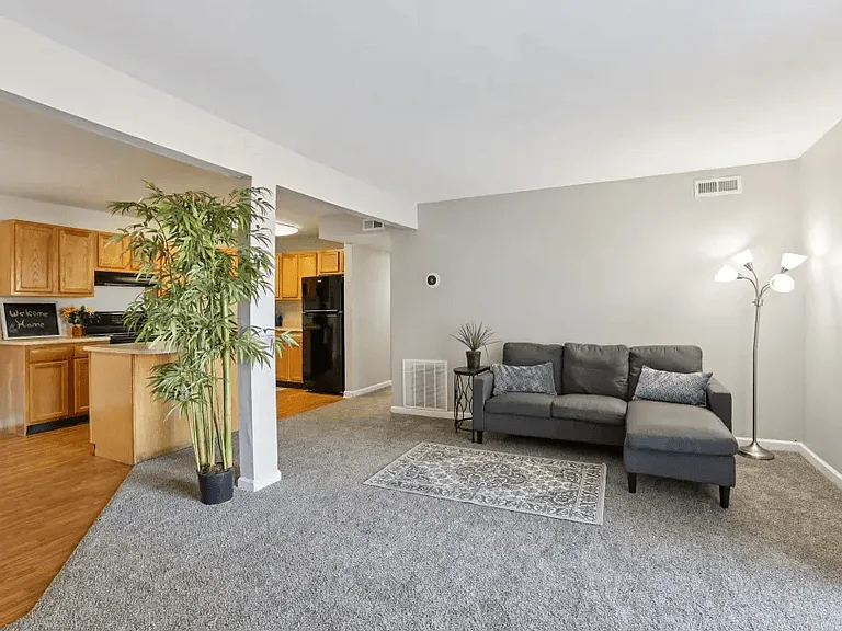 Brookwood Apartments — Photo 5