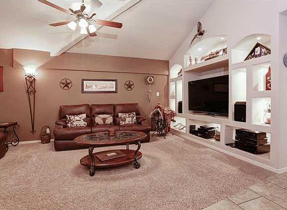 5th image of 362 Emerald Forest Pl