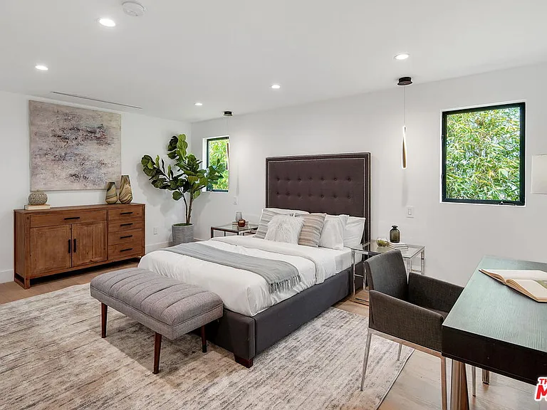 3621 Maplewood Ave — Photo 46