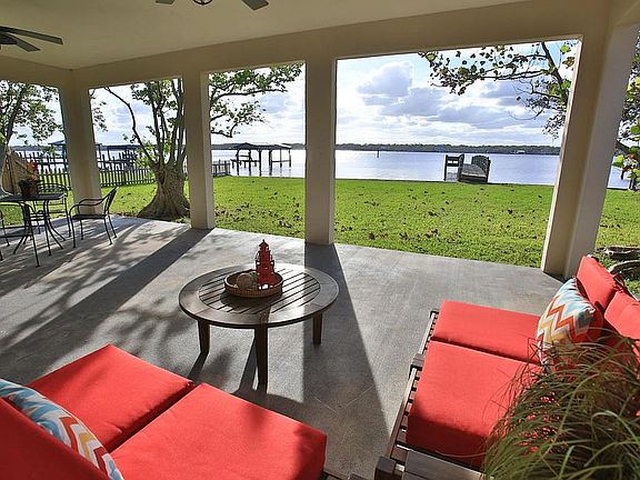 3rd image of 122 River Ln