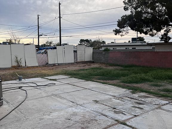 3rd image of 1630 Arthur St
