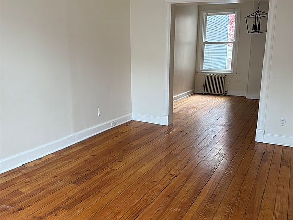 3rd image of 664 Palisade Ave