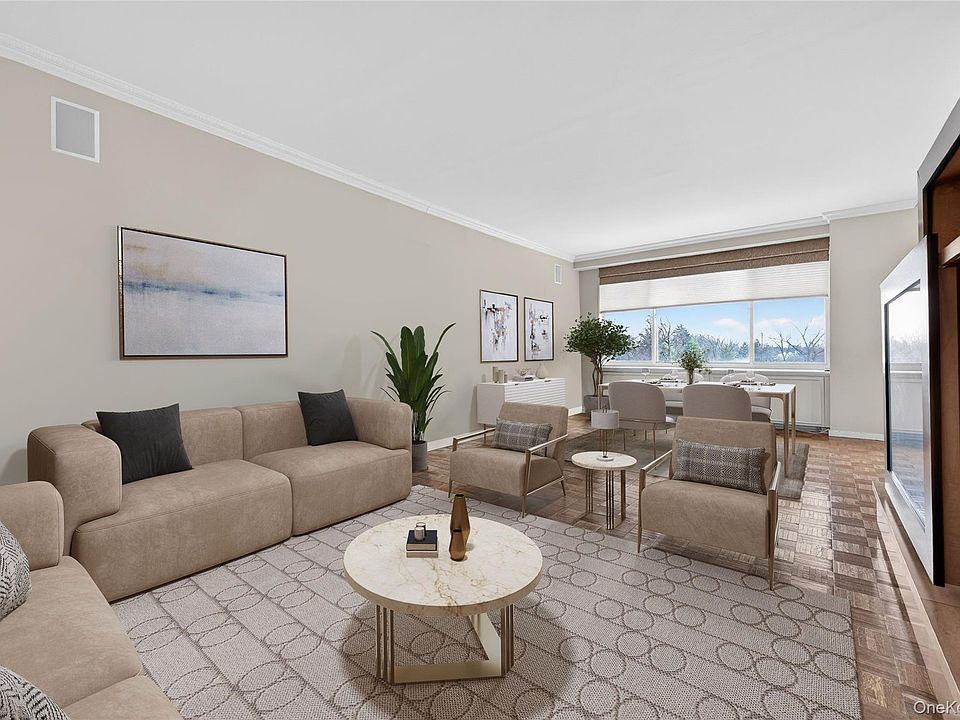 1st image of 100 Hilton Avenue #601
