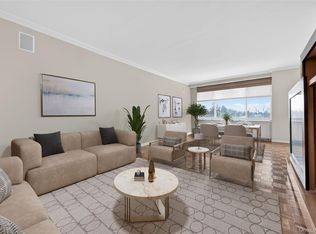 100 Hilton Avenue #601, Garden City, NY 11530