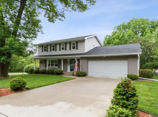 2945 Willowmere Dr, Des Moines, IA 50321