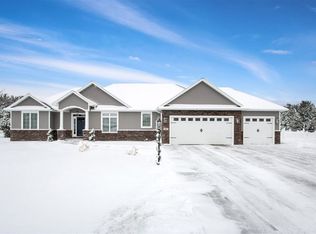 900 Torrey Pines Way, Plover, WI 54467