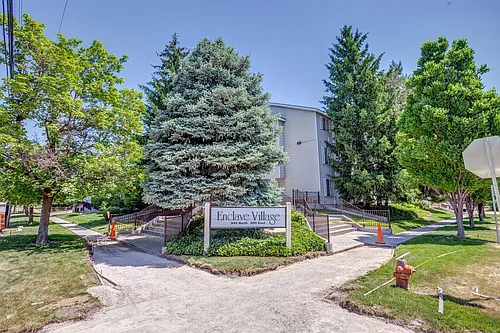 642 N 200 E #302 Photo 1