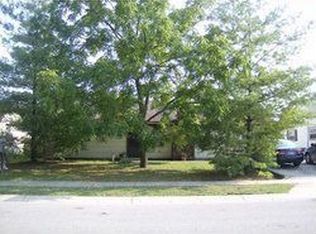 40 Sayre Dr, Greenwood, IN 46143