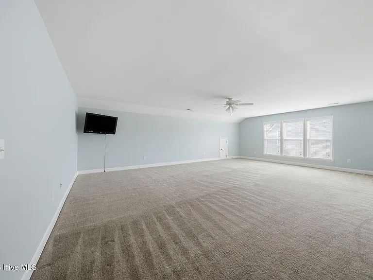 5028 Lagan Ct — Photo 35