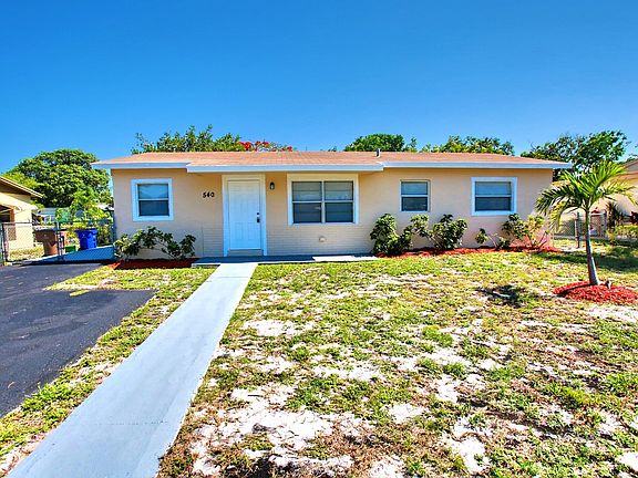 2nd image of 540 SW 10th Ct