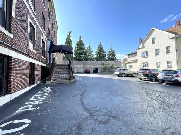 8 Langmaid Ave #24