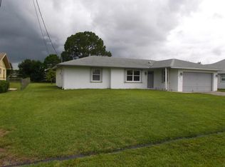 2318 SE Montauk St, Port Saint Lucie, FL 34952