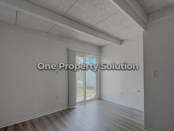 5th image of 1315 Logan St