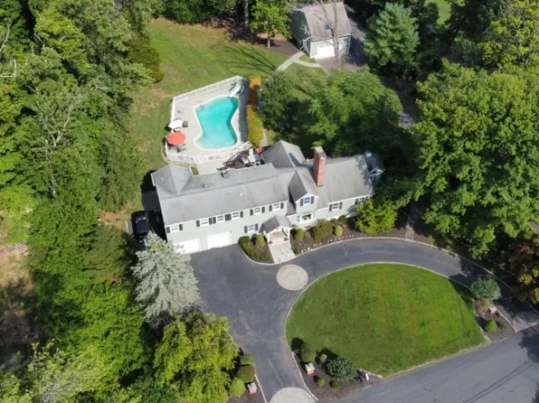 4 Dogwood Dr, Chester Twp., NJ 07930