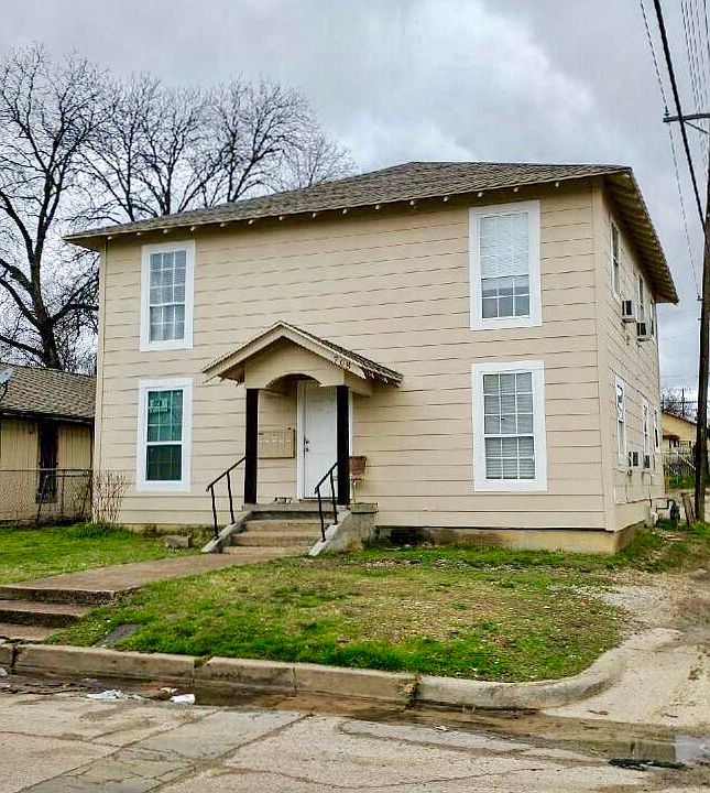 1st image of 708 W Malta Ave APT C