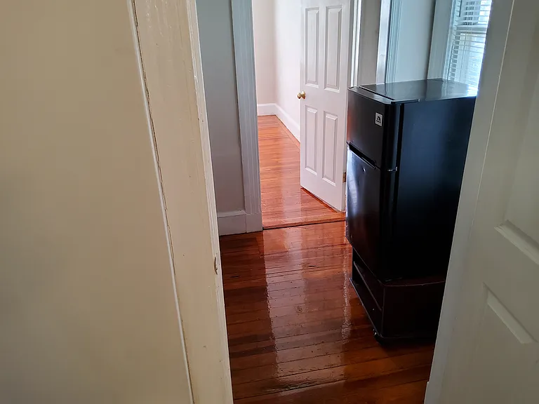 1022 W Market St #35 — Photo 13