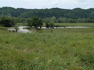 6 Rivertown Rd, Burkesville, KY 42717