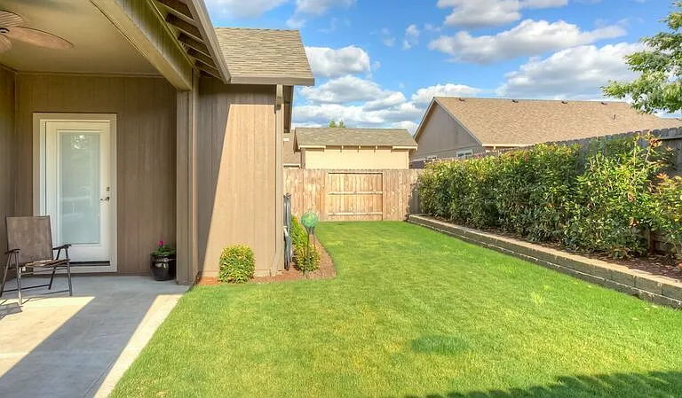 1061 Compton Way — Photo 19