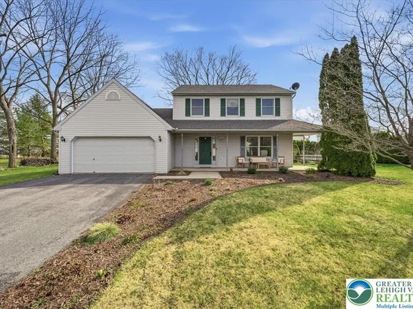 168 5th St, Nazareth, PA 18064