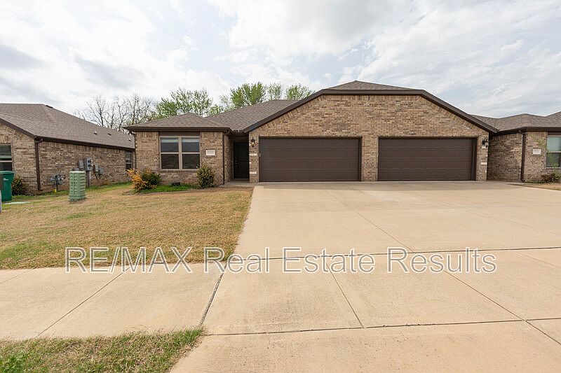 1st image of 1523 Purple Finch St
