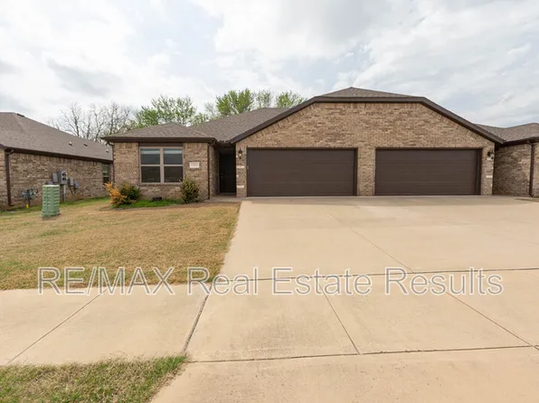 1523 Purple Finch St, Centerton, AR 72719