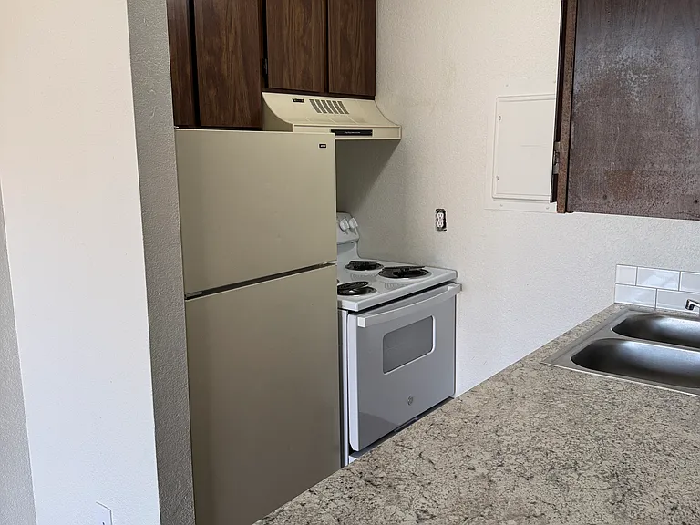 1025 W Entiat Ave #A4 — Photo 7