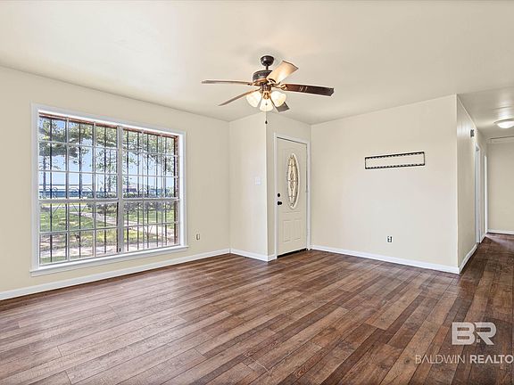 4th image of 400 W 9th Ave