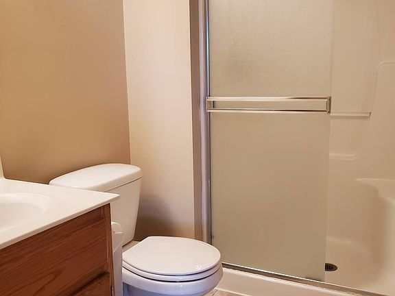 1st master bedroom bath