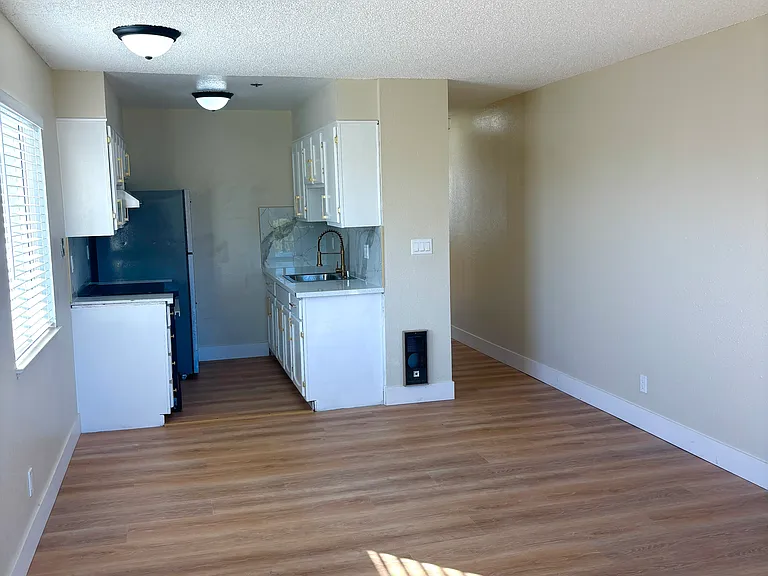 3 Lewis Ave #5 — Photo 4