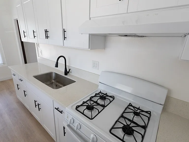 1416 S Glendale Ave #2 — Photo 7