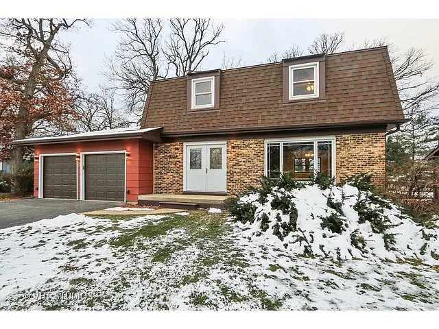 2109 Burr Oak Ln photo 1