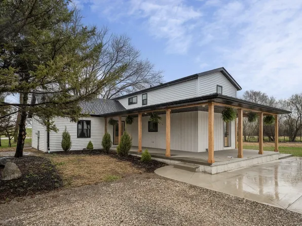6064 Old Dixie Rd, Neenah, WI 54956