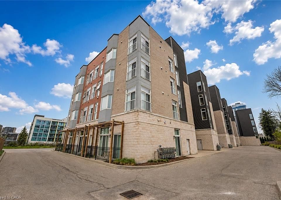 1st image of 253 Albert St #202