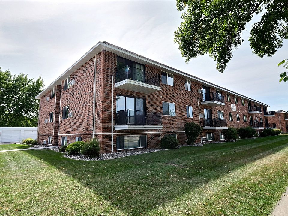Fargo, ND Betty Ann Apartments | Exterior