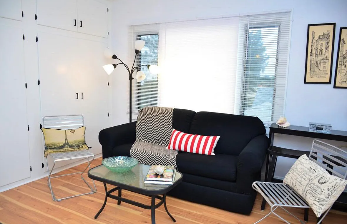 274 Cliff Dr — Photo 3