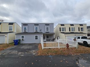 40 Inverness Ln, Middletown, CT 06457