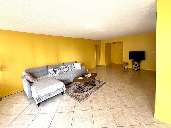 251 174th St APT 807, Sunny Isles Beach, FL 33160