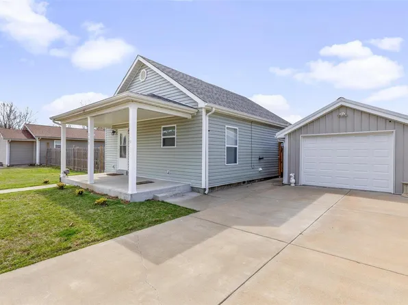 113 S Waller St, Desloge, MO 63601