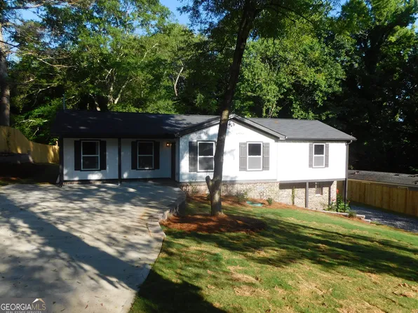 517 Gumlog Dr, Lavonia, GA 30553