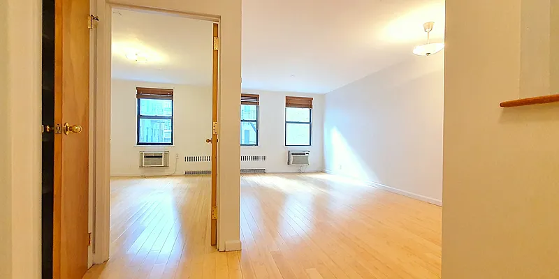 Rented by Brick&Mortar | media 11