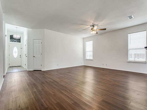 3rd image of 9042 Foxgrove Way
