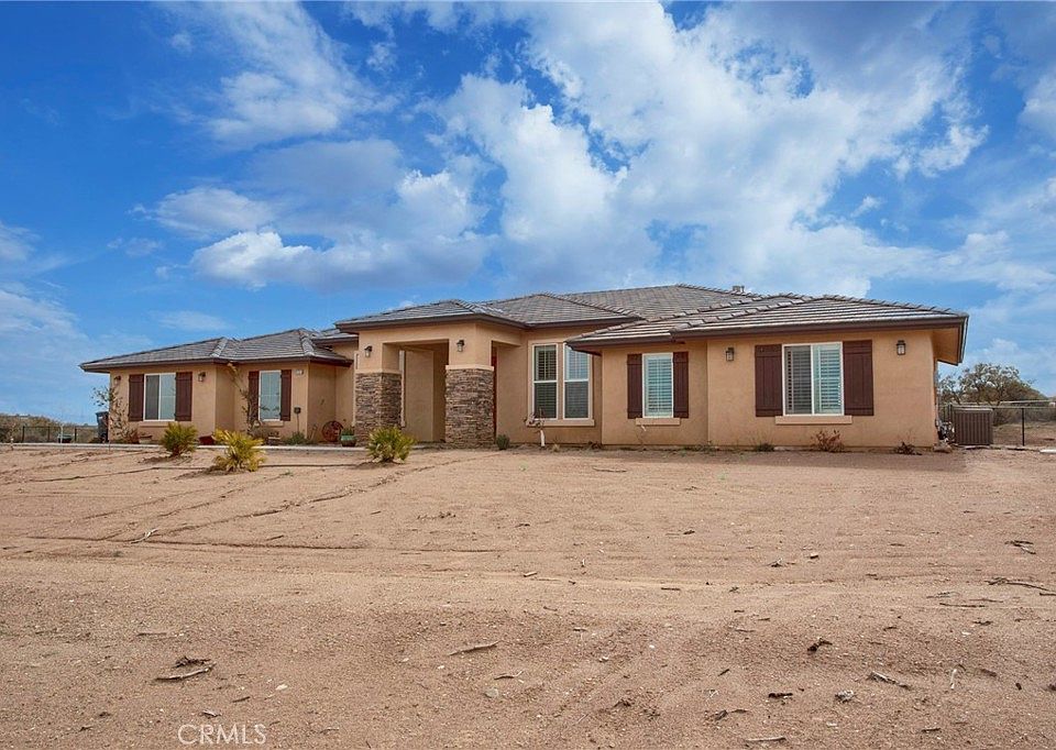 9223 Mesquite St, Phelan, CA 92371 Zillow