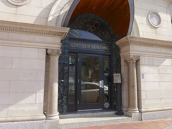 Lobby Entrance to 70 Lincoln