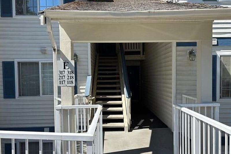 1st image of 949 Aberdeen Ave NE APT E117