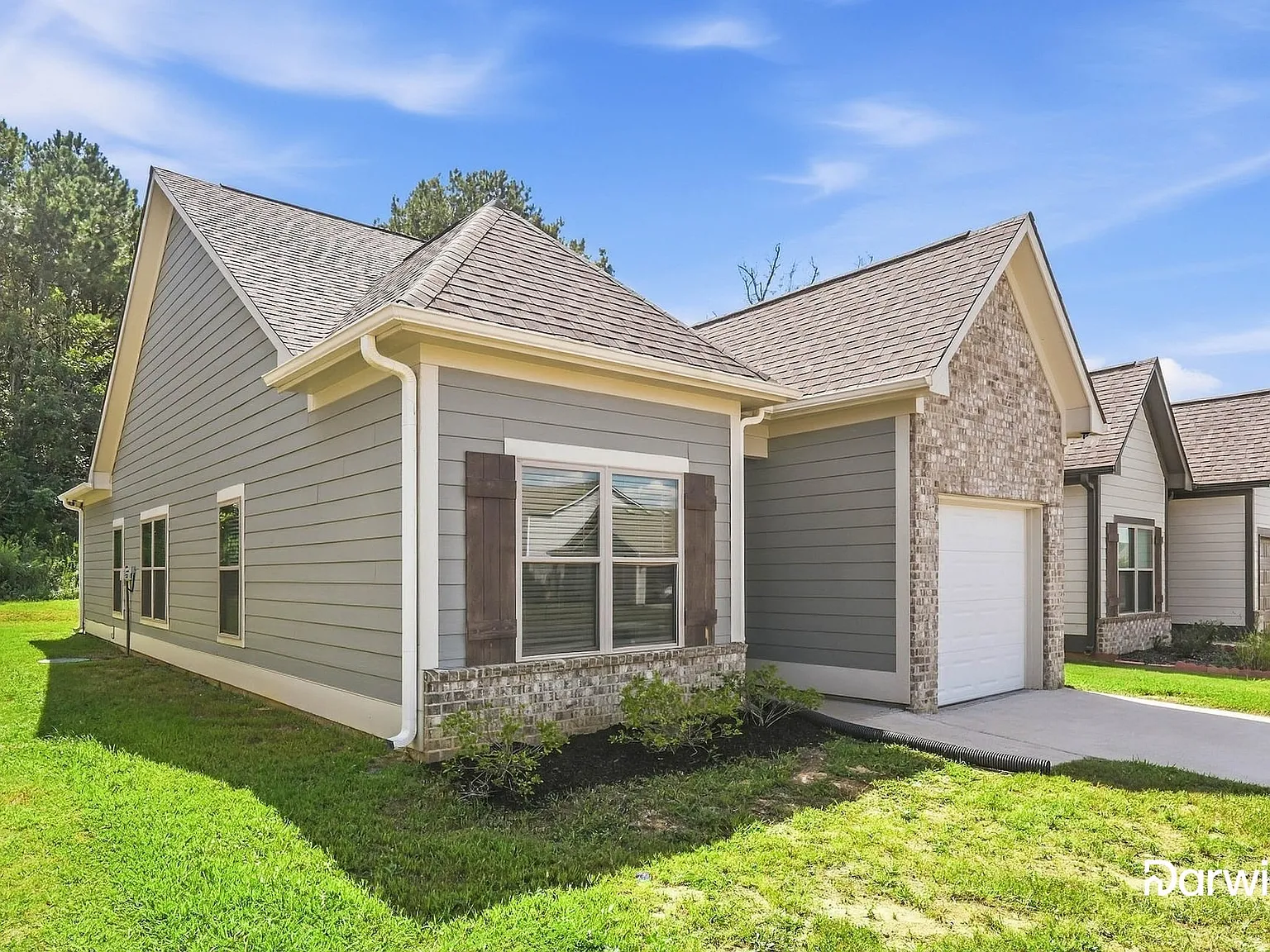 4 bed, 2.0 bath, 1238 sqft, $1,780 — Photo 2