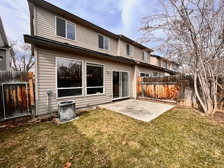 2120 S Dorothy Ave — Photo 27
