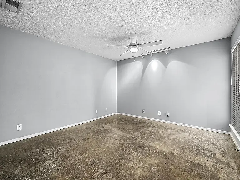3422 Willowrun Dr #3 — Photo 12